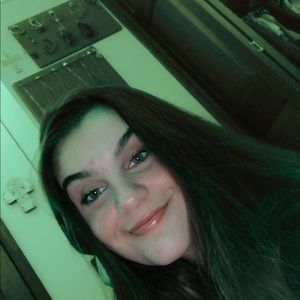 Meet your Posher, Tess